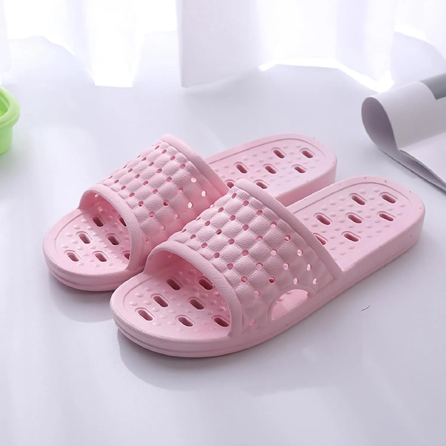 Bath Slippers with Drainage Holes, Quick-Drying Non-Slip Slippers for Home, Dormitory, Bathroom - Unisex